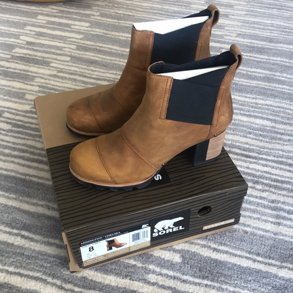 NIB SZ8 Sorel Addington Waterproof Chelsea Boot.